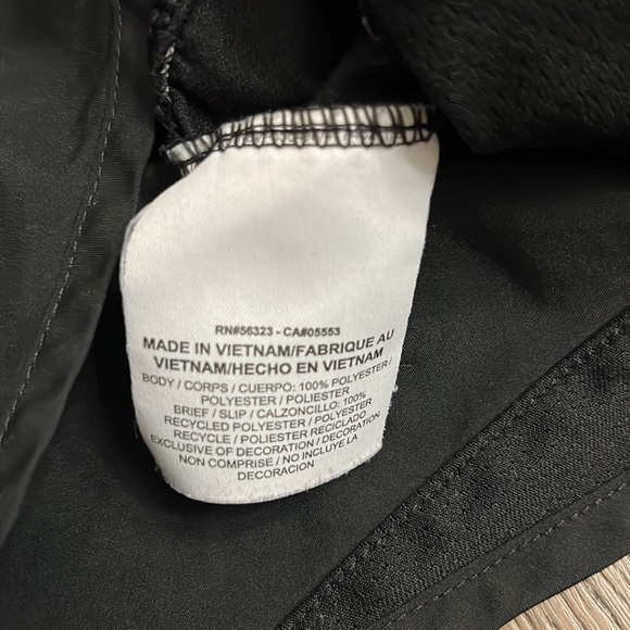 Nike tempo DRI-fit black running shorts - Picture 15 of 17